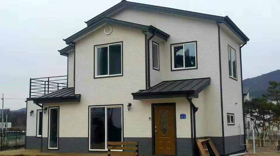 Embossed sandwich panel for villa